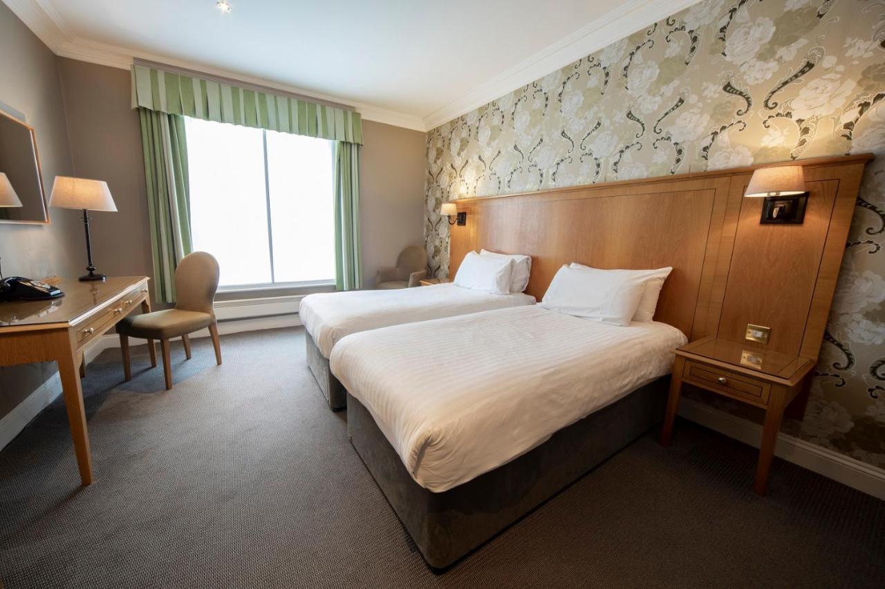 Whittlebury Hall And Spa Bagian luar foto