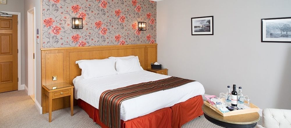Whittlebury Hall And Spa Bagian luar foto