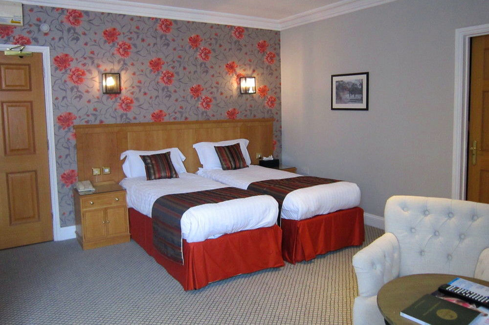 Whittlebury Hall And Spa Bagian luar foto