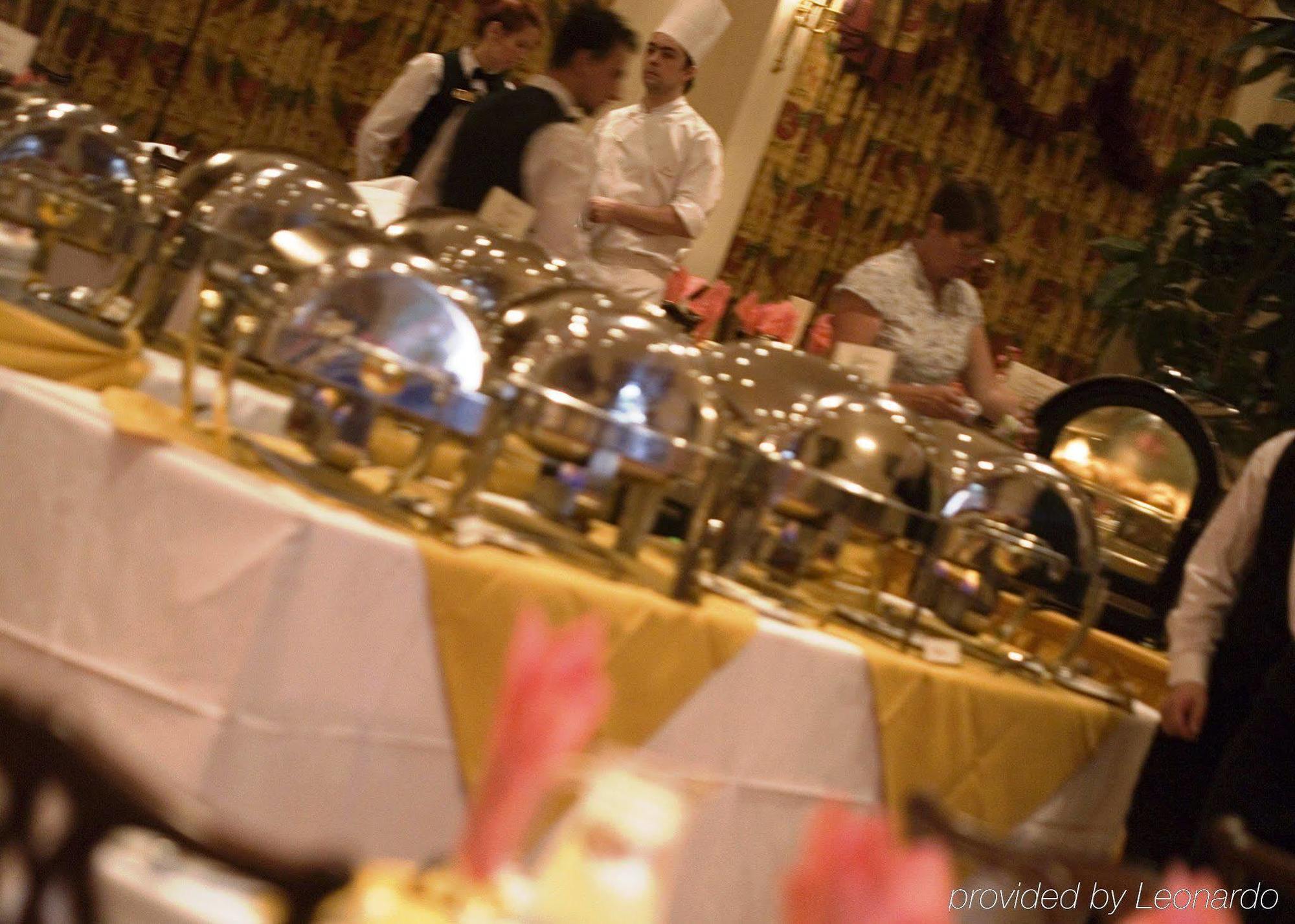 Whittlebury Hall And Spa Bagian luar foto