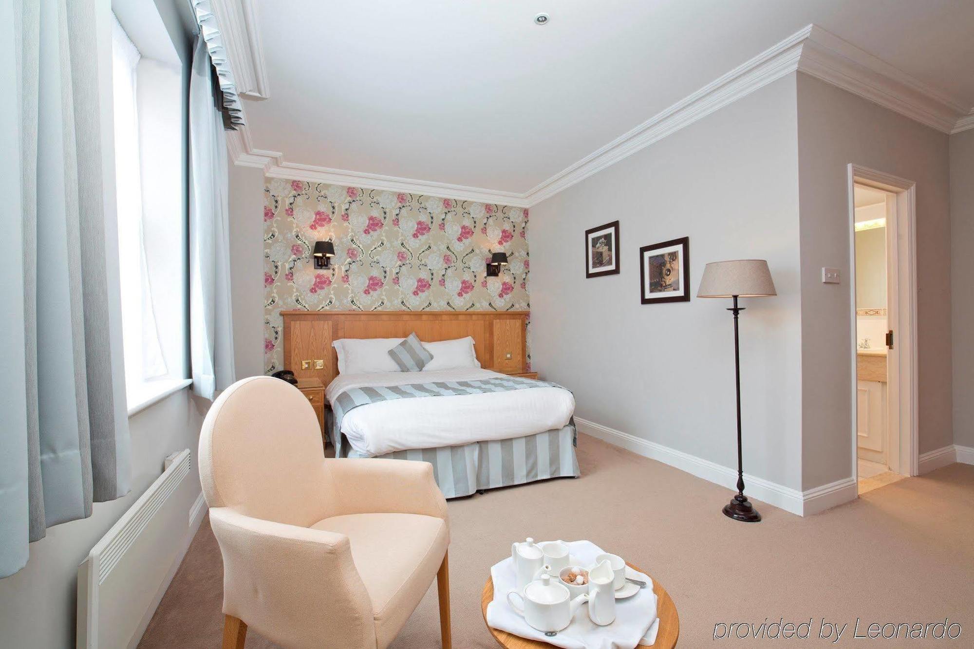 Whittlebury Hall And Spa Bagian luar foto